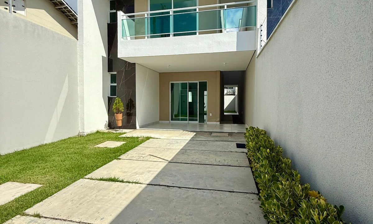 WhatsApp Image 2025-05-26 at 22.14.01 (1)